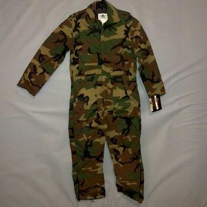 Insulated military coveralls